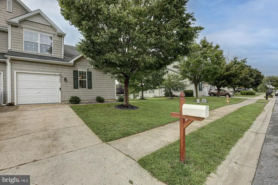 259 Avonbridge Dr, Townsend, DE 19734 - #3