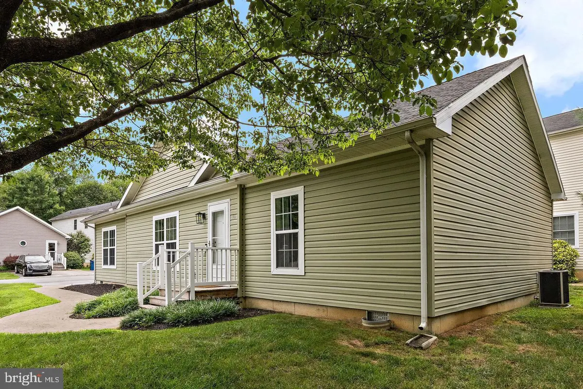 16 Barberry Ct #a016, Newark, DE 19702 - #1