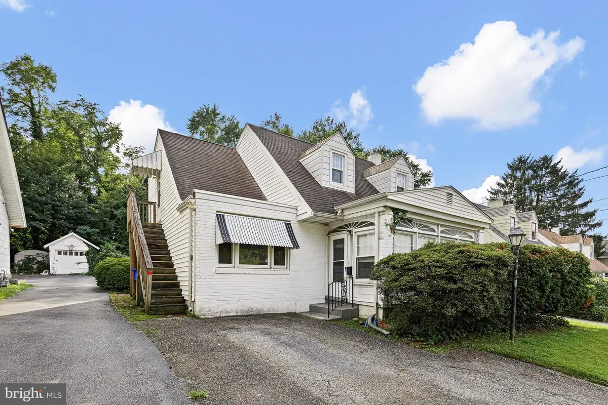 10 W Holly Oak Rd, Wilmington, DE 19809 - #1
