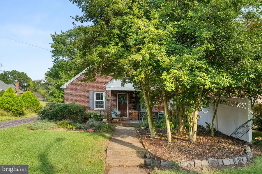 826 Woodlawn Ave, Wilmington, DE 19805 - #2