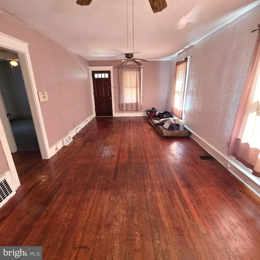 902 Haines Ave, Wilmington, DE 19809 - #2