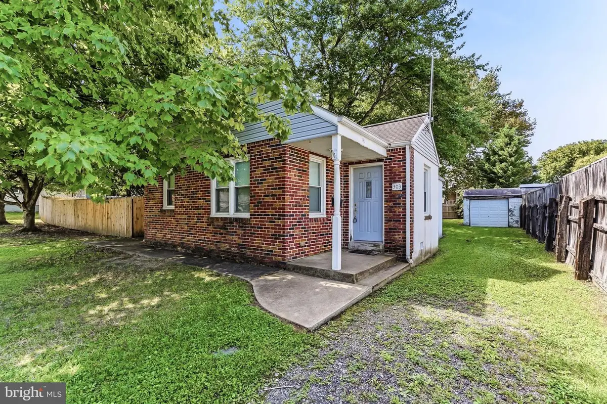 303 Exmore Ave, Wilmington, DE 19805 - #1
