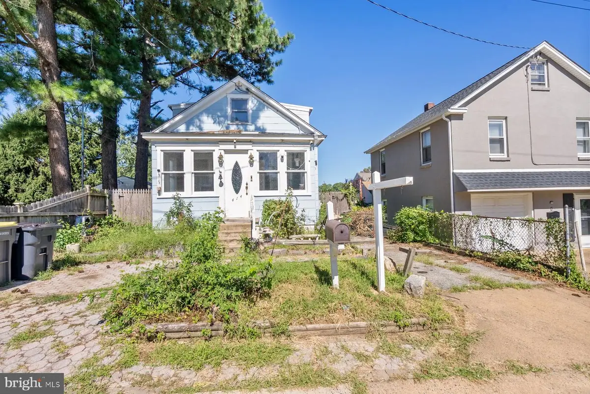 414 8th St, New Castle, DE 19720 - #1