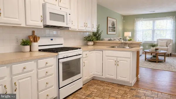 12 Rogers Cir, NEWARK, DE 19702