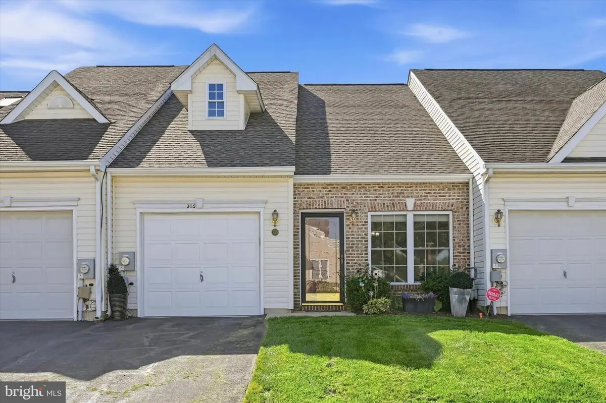 305 Baker Dr, Bear, DE 19701 - #1