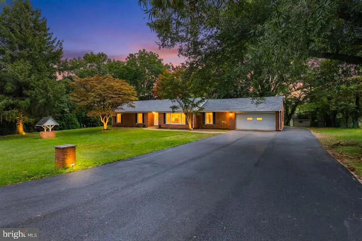 2530 Veterans Dr, Wilmington, DE 19810 - #1