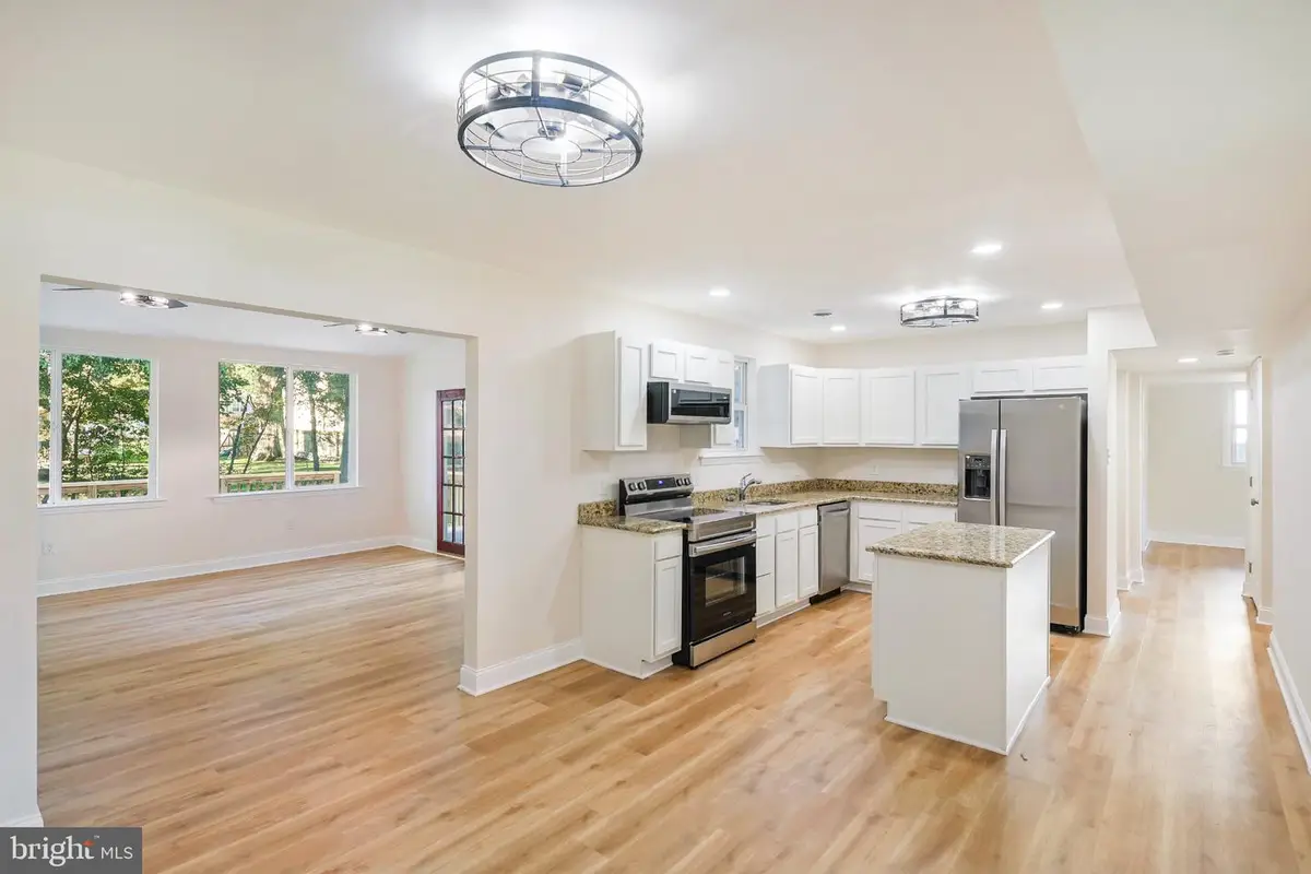 93 S Skyward Dr, Newark, DE 19713 - #1