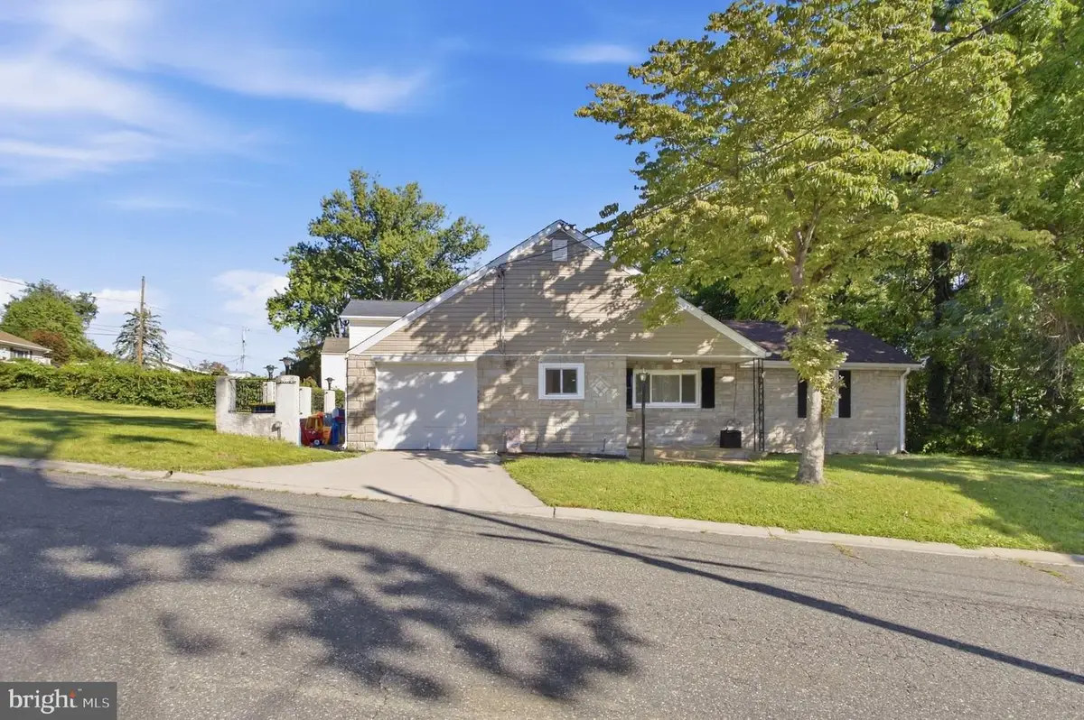 2801 Mansion Ave, Claymont, DE 19703 - #1