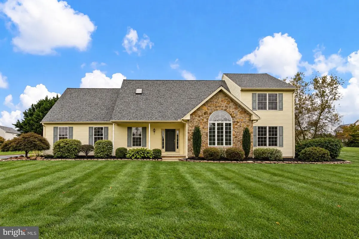 122 W Harvest Dr, New Castle, DE 19720 - #1