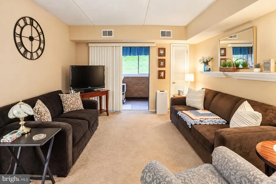 212 Governor Cir, Wilmington, DE 19809 - #3