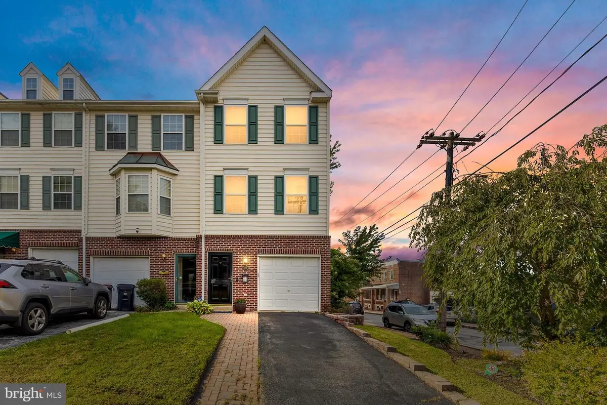 2426 W 7th St, Wilmington, DE 19805 - #1