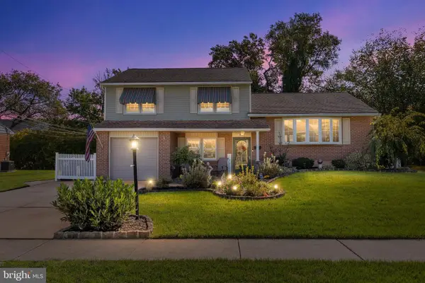 2002 Gravers Ln, WILMINGTON, DE 19810