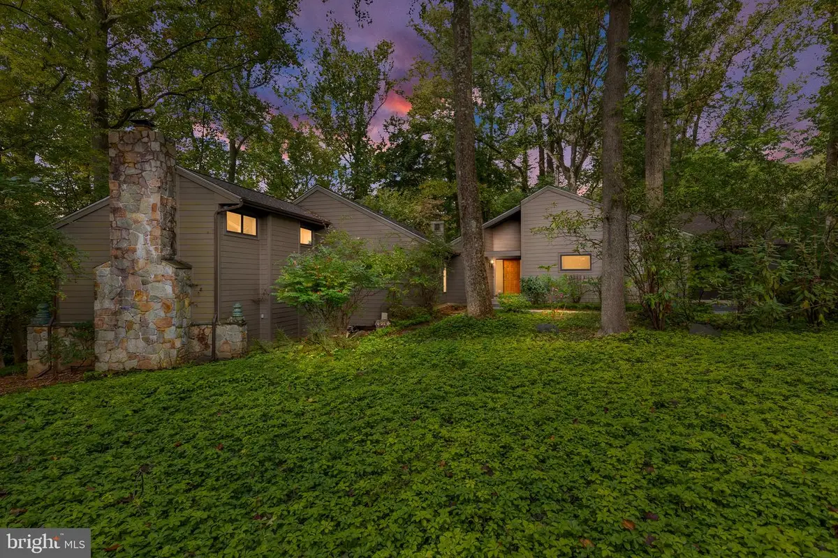 7 W Buckridge Dr, Greenville, DE 19807 - #1