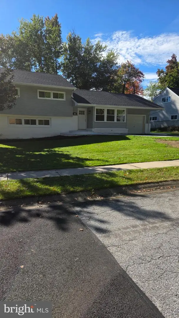2006 Oak Lane Rd, Wilmington, DE 19803 - #1
