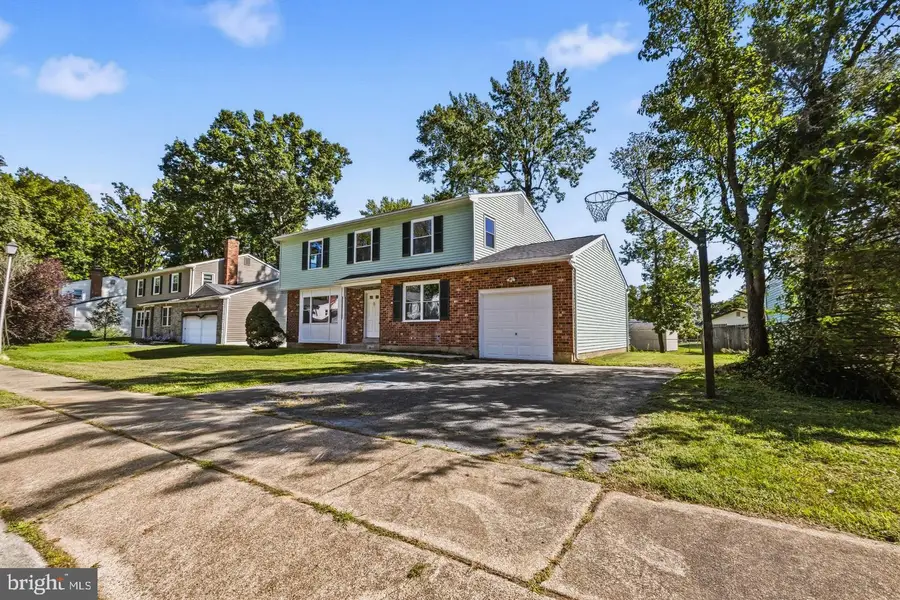 5 Firethorn Ct, Newark, DE 19711 - #2