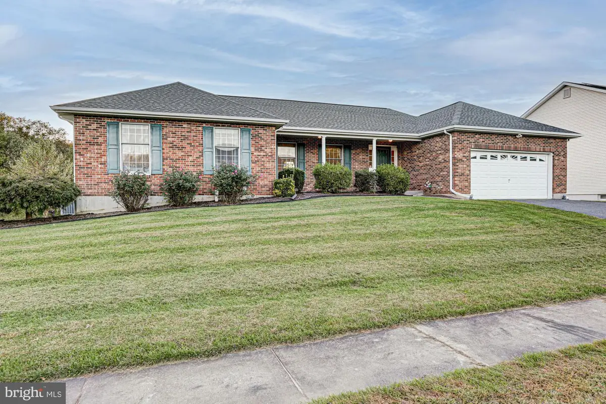 27 Monticello Rd, Bear, DE 19701 - #1