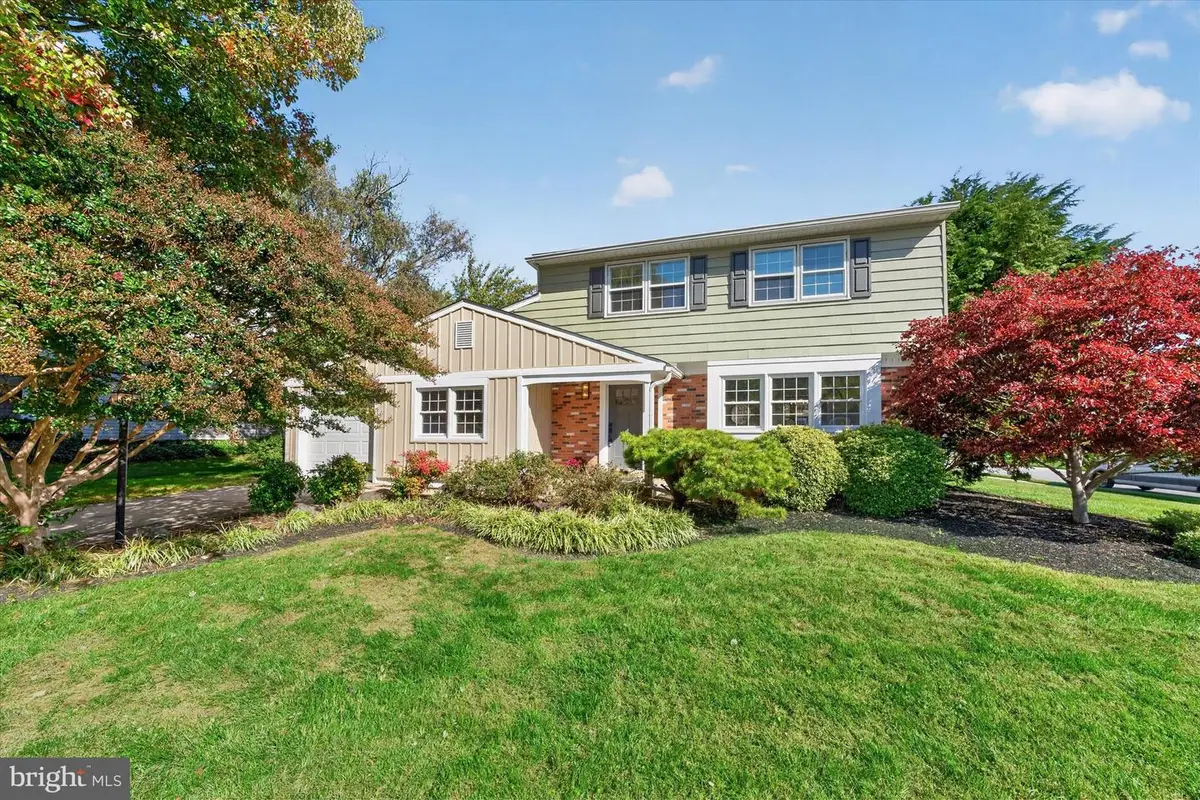 2607 Heritage Farm Dr, Wilmington, DE 19808 - #1