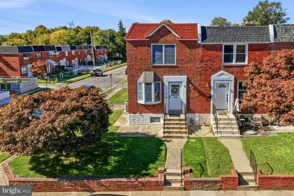 261 Bungalow Ave, Wilmington, DE 19805 - #1