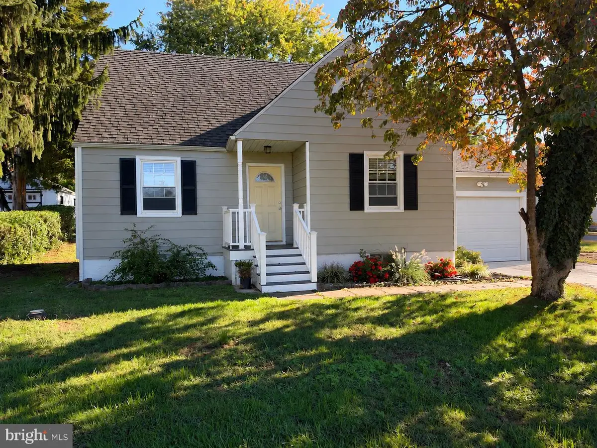 241 Smalleys Dam Rd, Newark, DE 19702 - #1