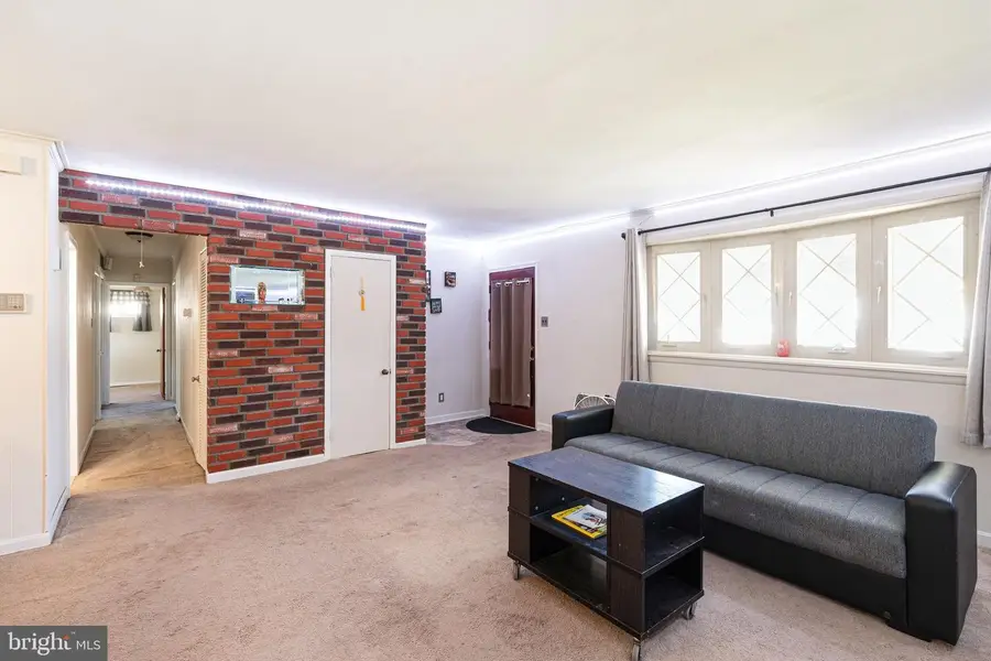 711 Birchwood Dr, Newark, DE 19713 - #3