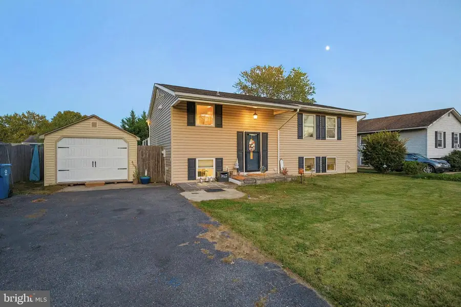 806 Broadfield Dr, Newark, DE 19713 - #3