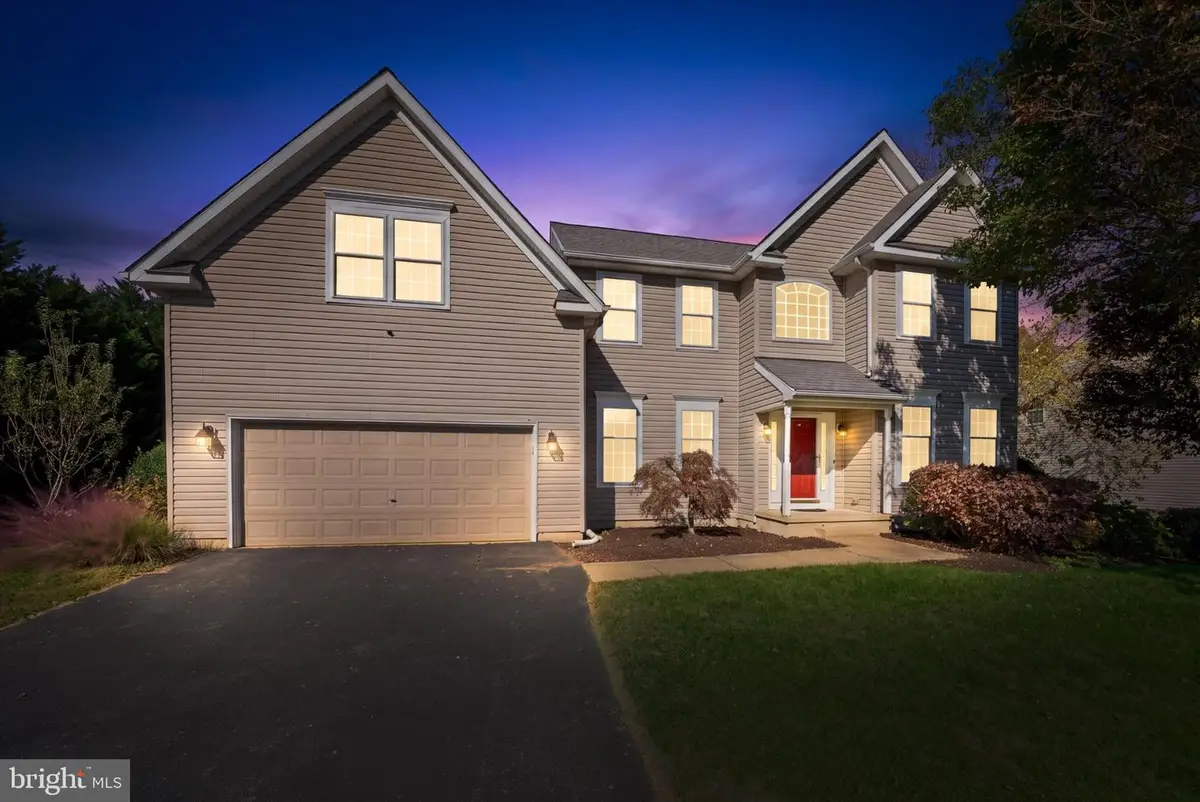 33 Crimson King Dr, Bear, DE 19701 - #1