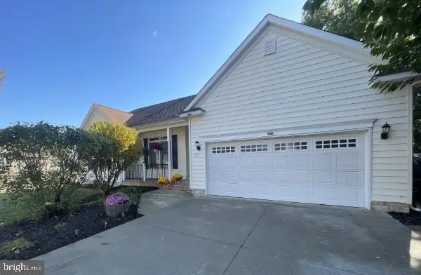 205 Adams St, Delaware City, DE 19706 - #2