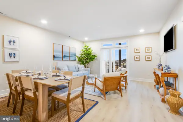 19805 Coastal Hwy #220, REHOBOTH BEACH, DE 19971