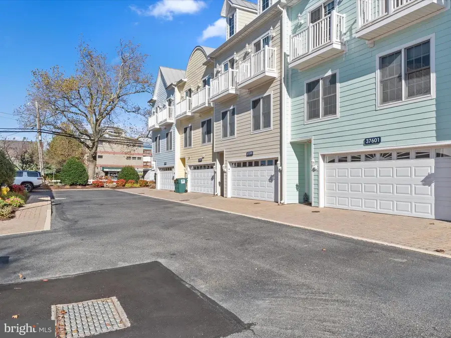 37601 Atlantic St #8, Rehoboth Beach, DE 19971 - Image #2