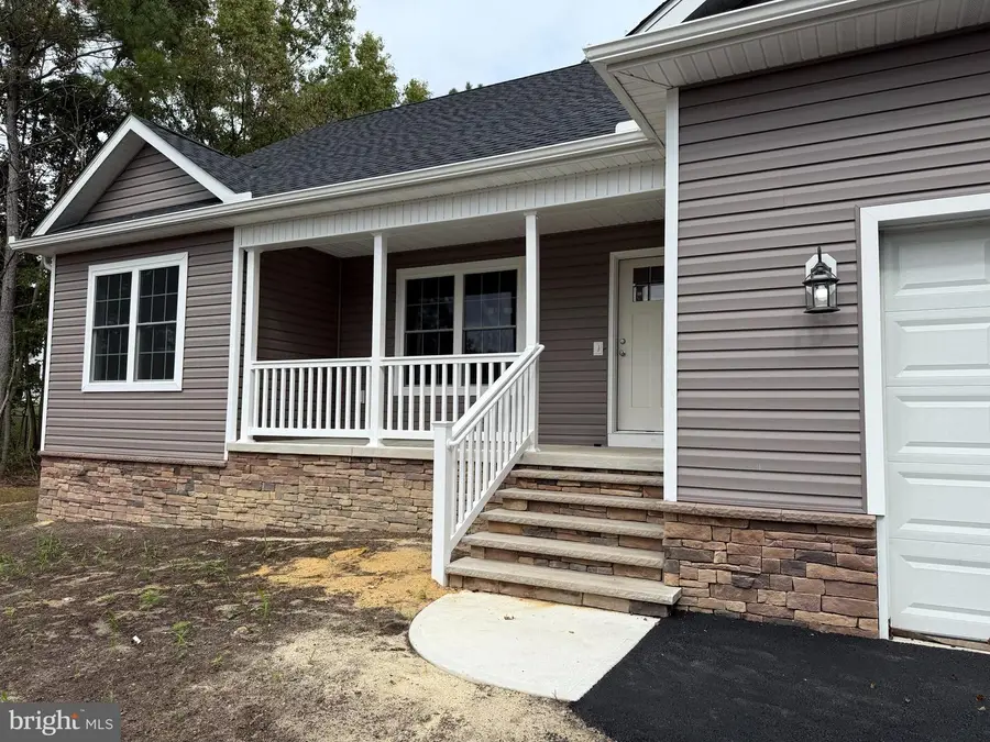 6474 Pleasant Dr, Laurel, DE 19956 - Image #2