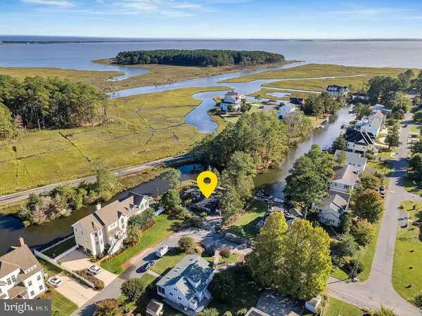 37430 5th St, REHOBOTH BEACH, DE 19971