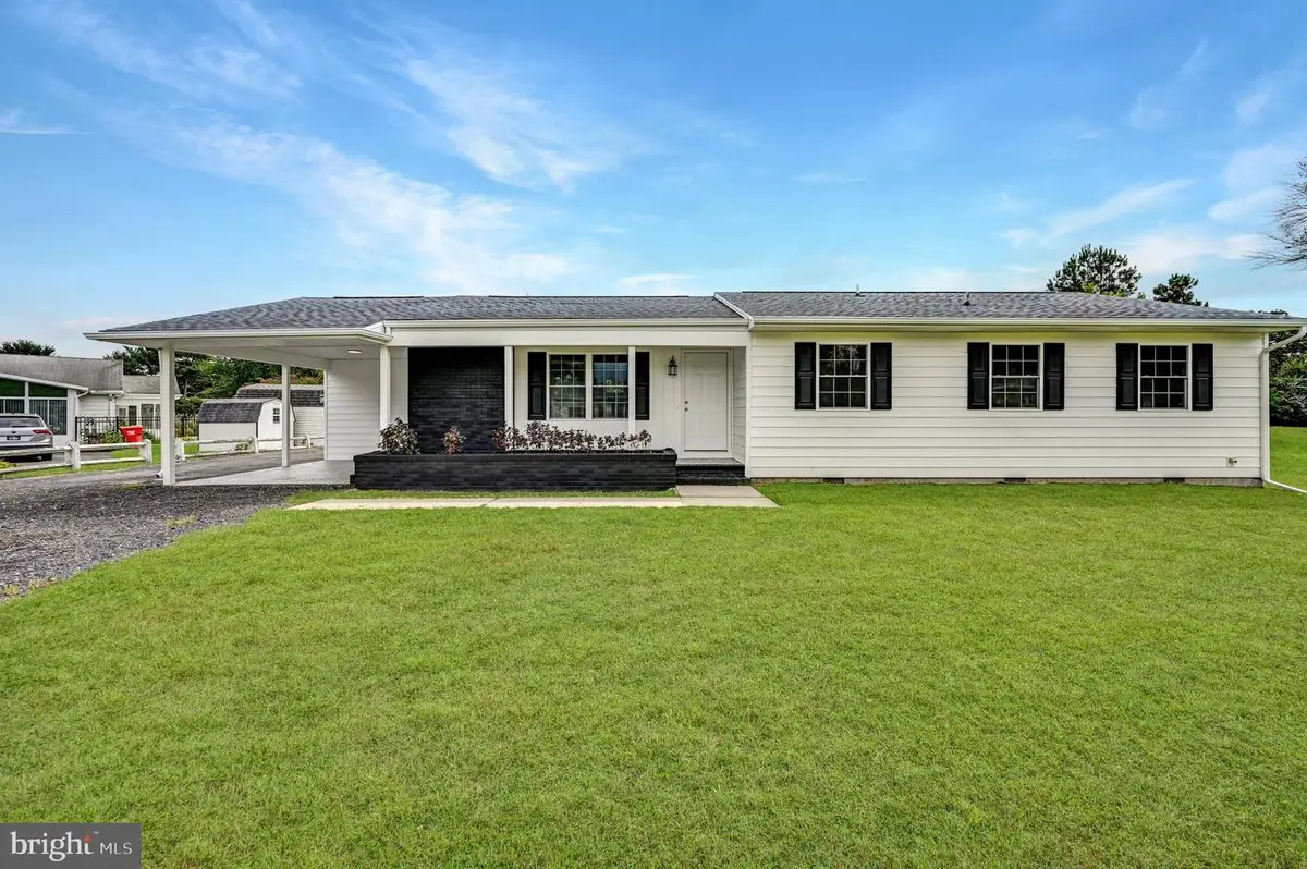 212 Lewis Dr, Laurel, DE 19956 - Image #1