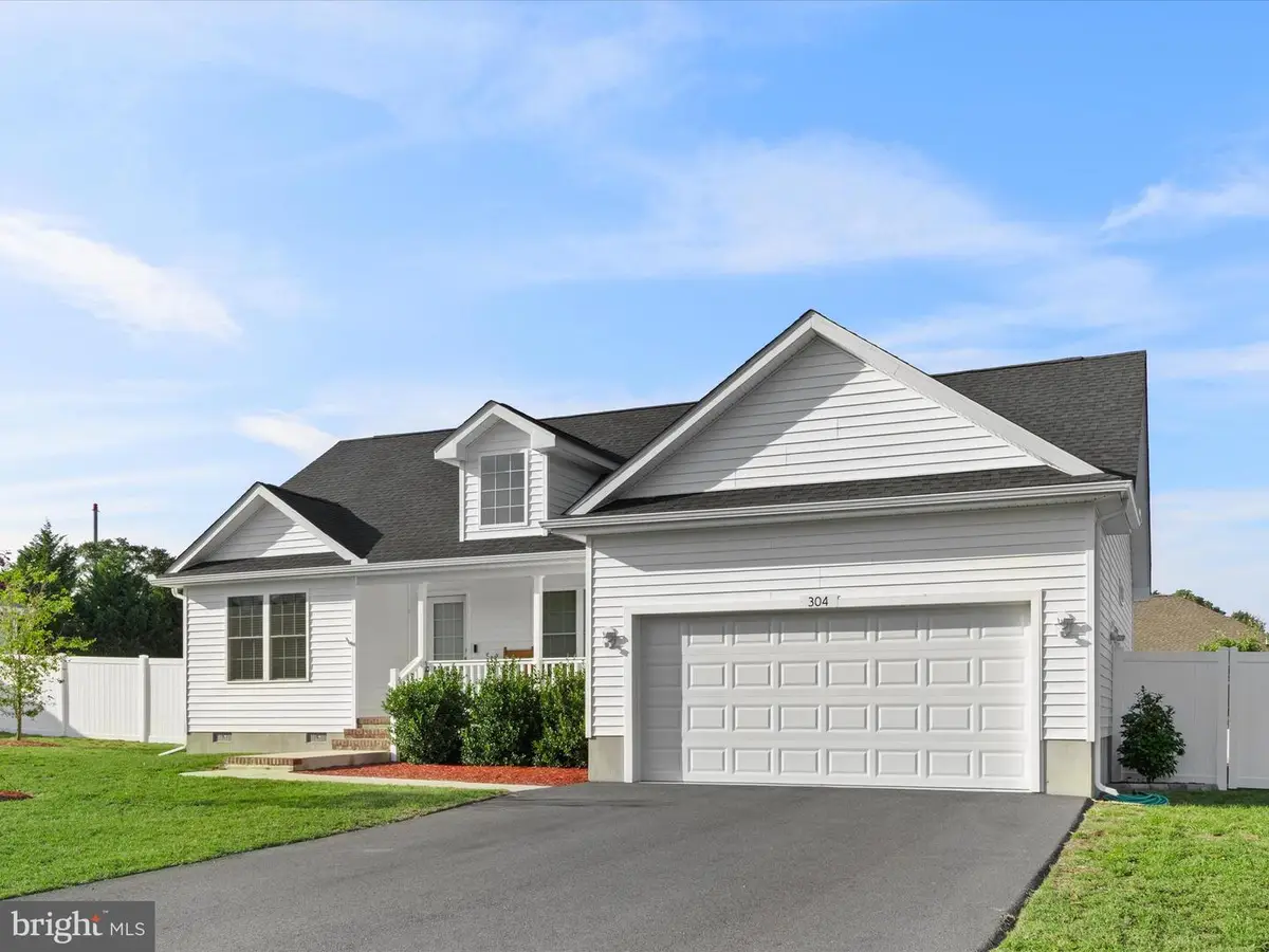 304 E 6th St, Seaford, DE 19973 - #1