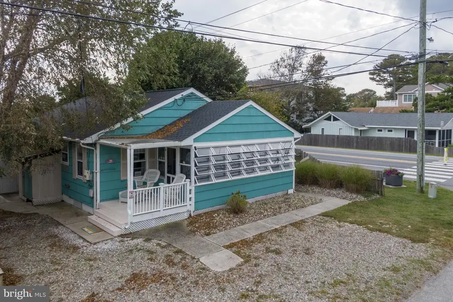 24 West St, Dewey Beach, DE 19971 - Image #3