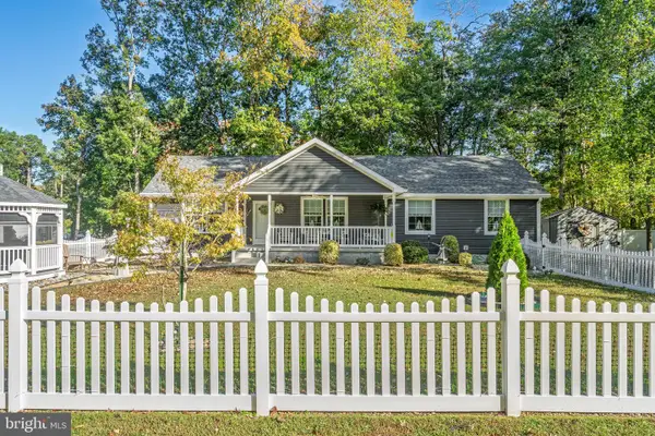 37709 Hickory St, OCEAN VIEW, DE 19970