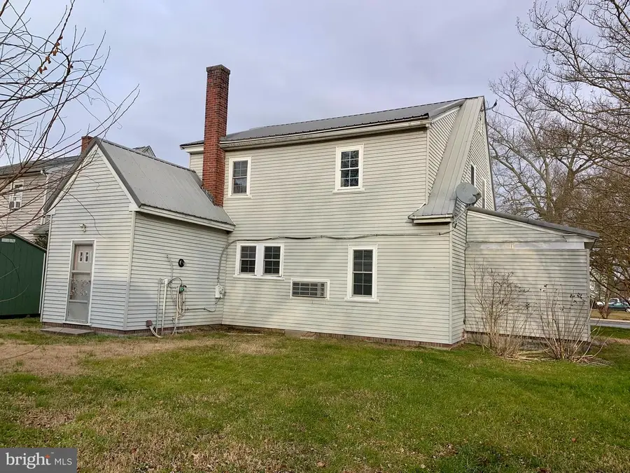 406 S Laws St, Bridgeville, DE 19933 - Image #2