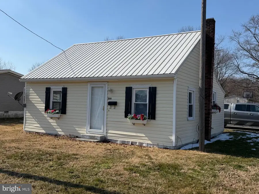 200 S Dixie St, Greenwood, DE 19950 - #2