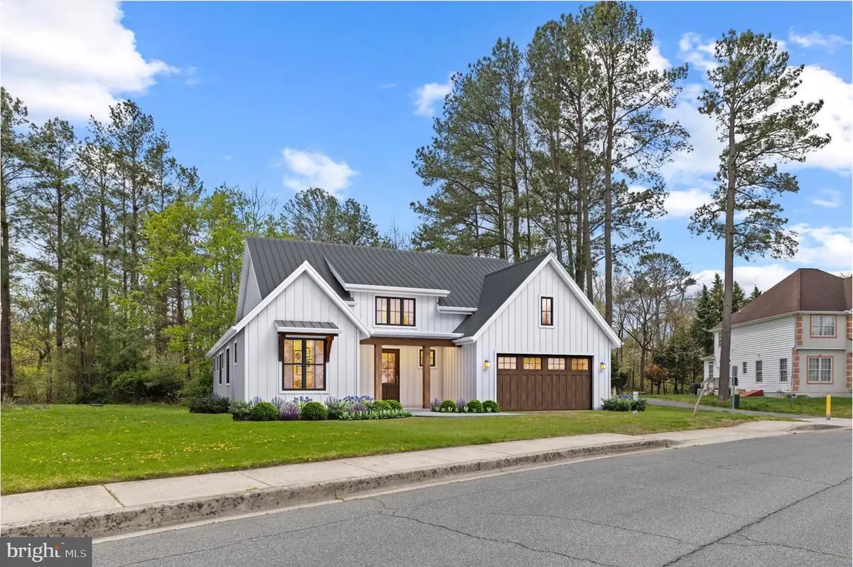 200 W Shore Dr, Milton, DE 19968 - #1