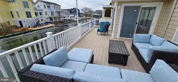 30 W Bayard St, FENWICK ISLAND, DE 19944