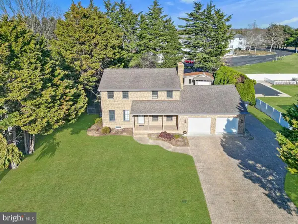 40 Eagle Dr, REHOBOTH BEACH, DE 19971