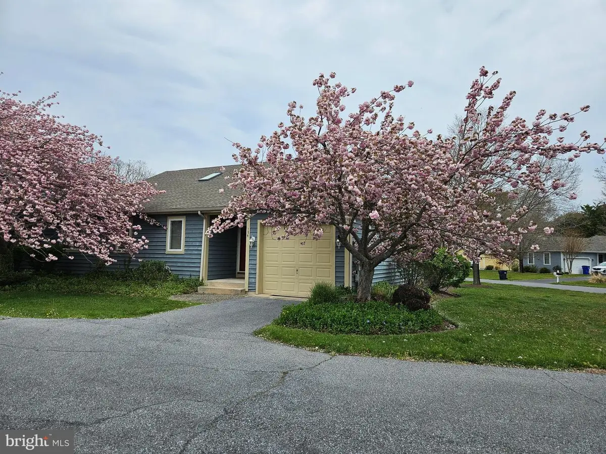 154 Lakeside Dr, Lewes, DE 19958 - #1