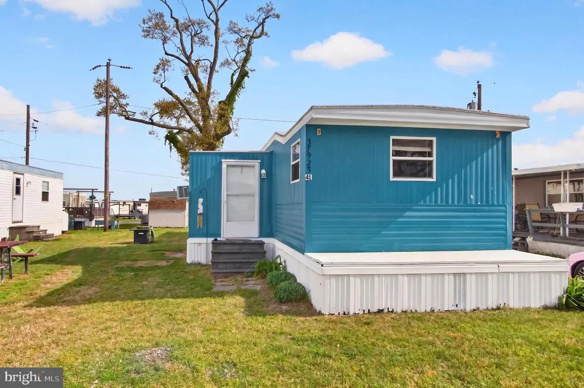 37925 Dove Rd, Ocean View, DE 19970 - #1