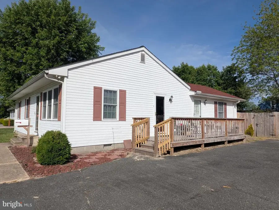 120 E Locust St, Seaford, DE 19973 - #2