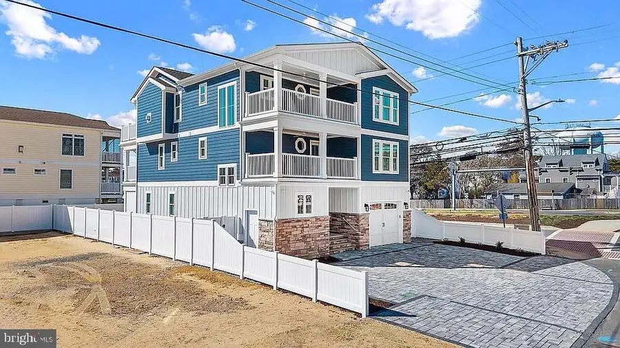 24 Houston St, Rehoboth Beach, DE 19971 - #2
