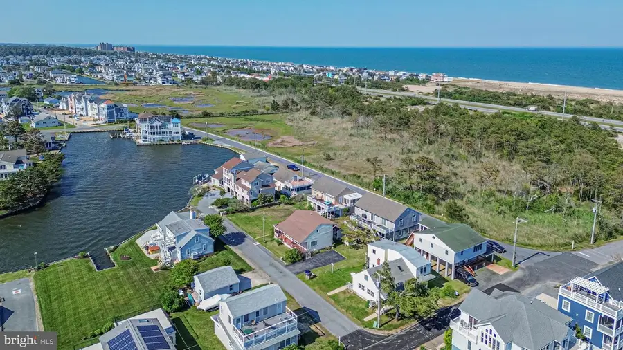 35207 Hassell Ave, Bethany Beach, DE 19930 - #2
