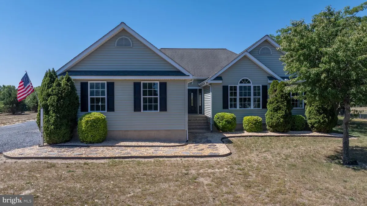 6194 Old Sharptown Rd, Laurel, DE 19956 - #1