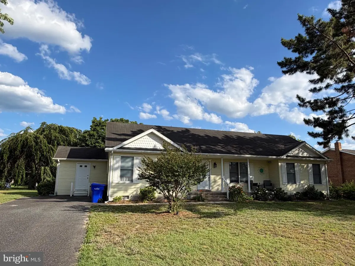 736 Hickman Dr, Ocean View, DE 19970 - #1