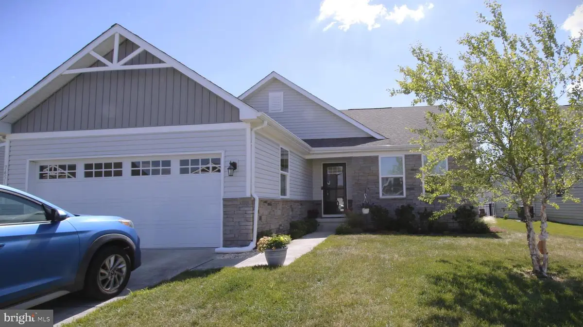 7451 Pinwheel Dr, Milford, DE 19963 - #1