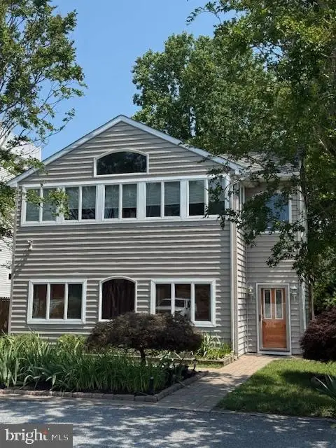 37469 1st St, REHOBOTH BEACH, DE 19971