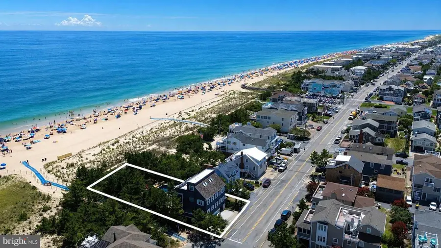 98 Fifth St, Bethany Beach, DE 19930 - #2